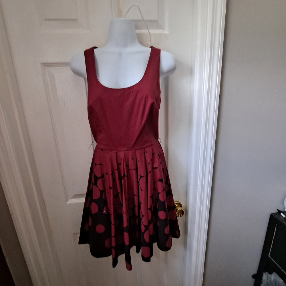 Lauren Conrad size 2 skater dress burgundy blac